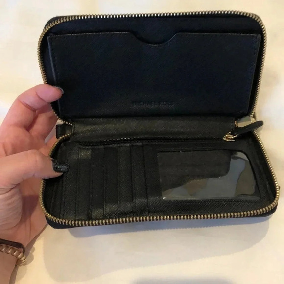 Michael Kors Large Leather Smartphone Wristlet - Picture 5 of 7